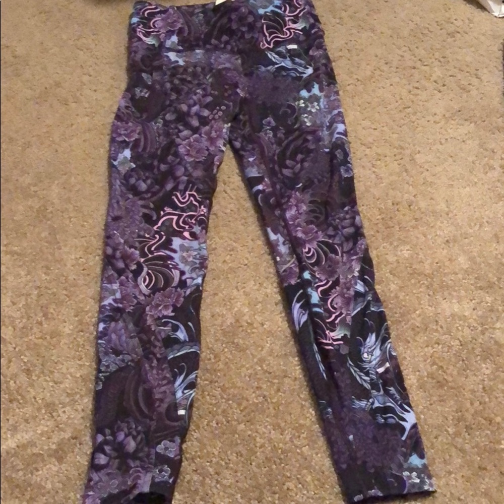 Lululemon yoga pants